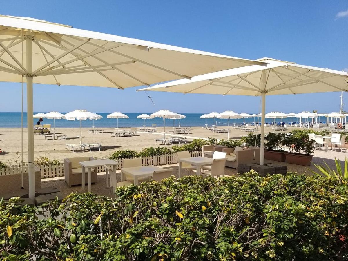 Hotel Miramare Castiglione della Pescaia Esterno foto