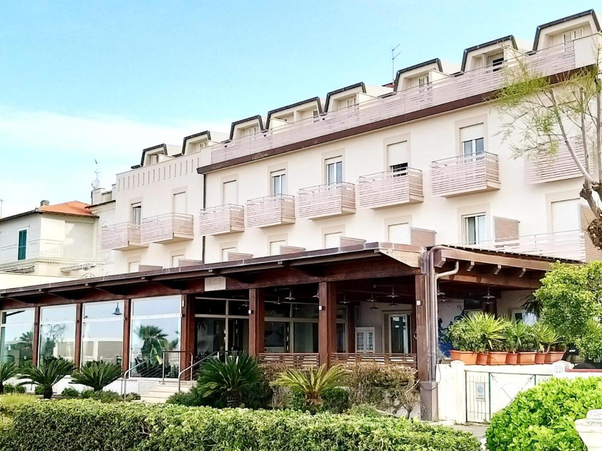 Hotel Miramare Castiglione della Pescaia Esterno foto
