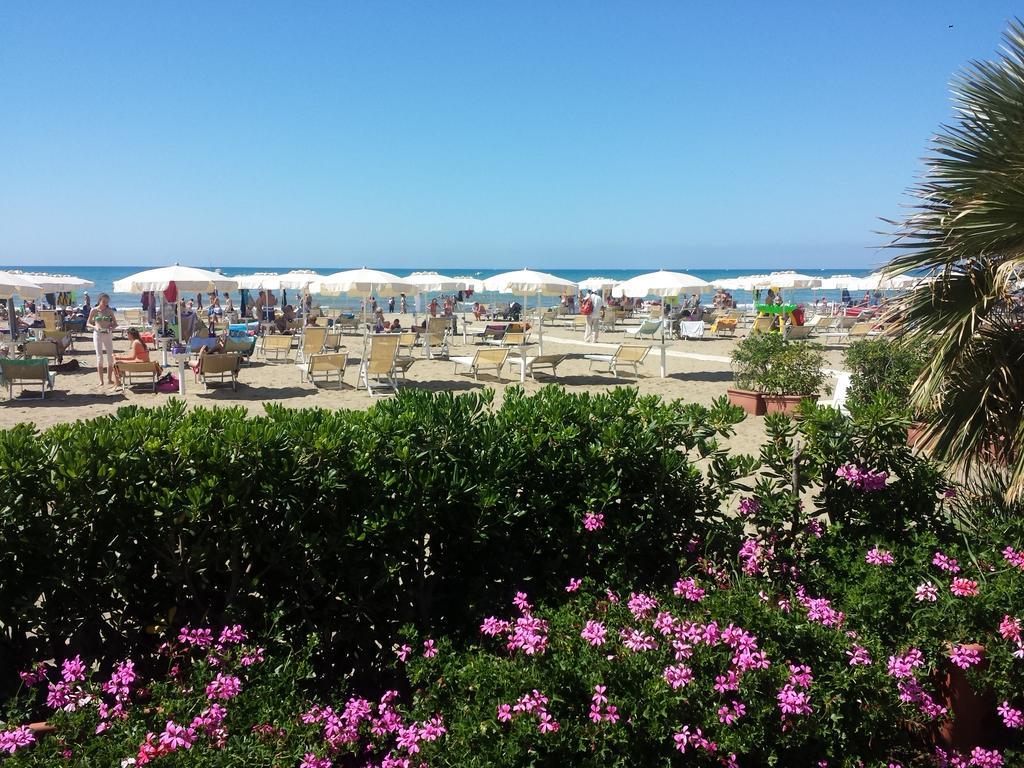 Hotel Miramare Castiglione della Pescaia Esterno foto