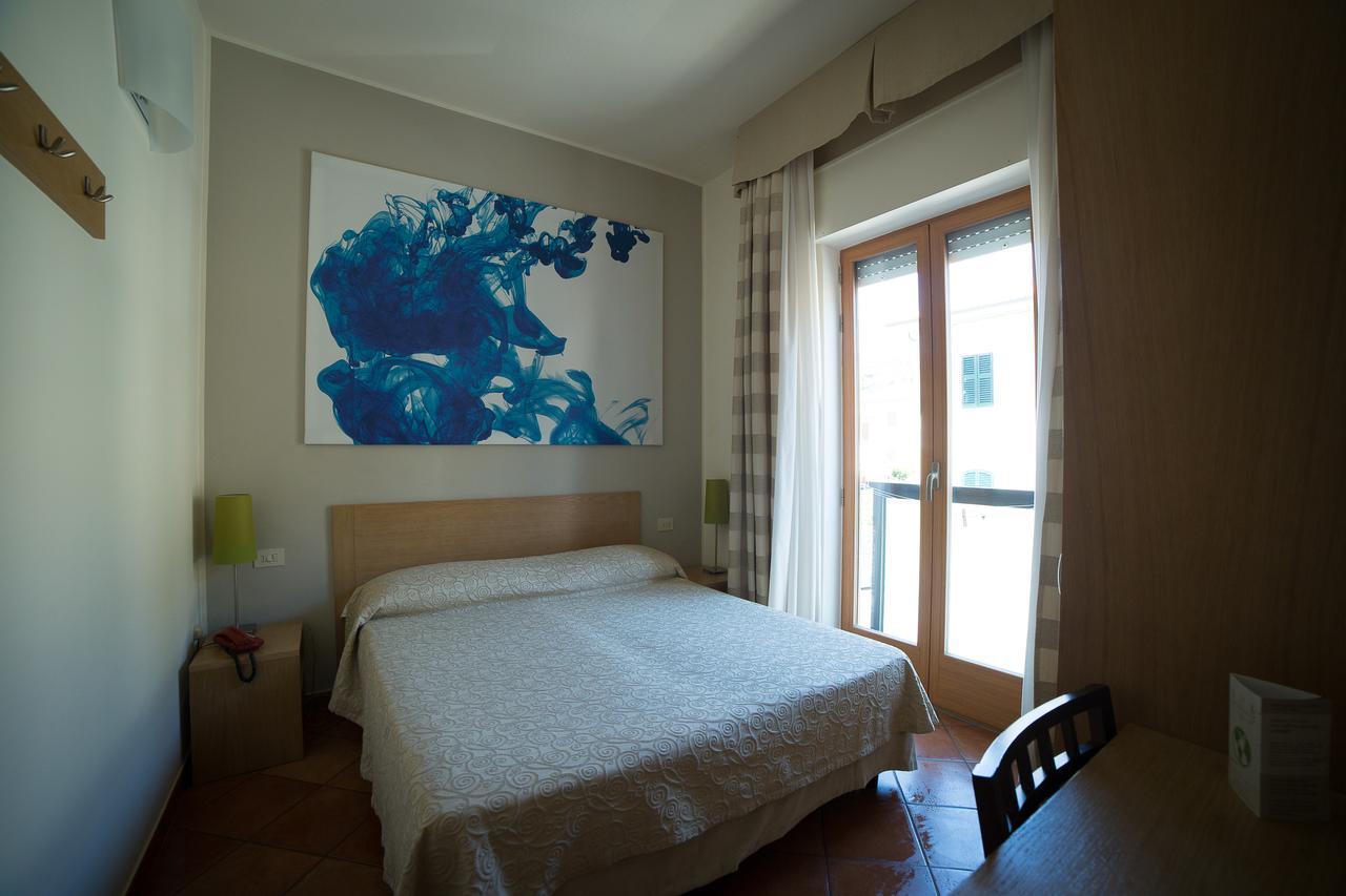 Hotel Miramare Castiglione della Pescaia Esterno foto