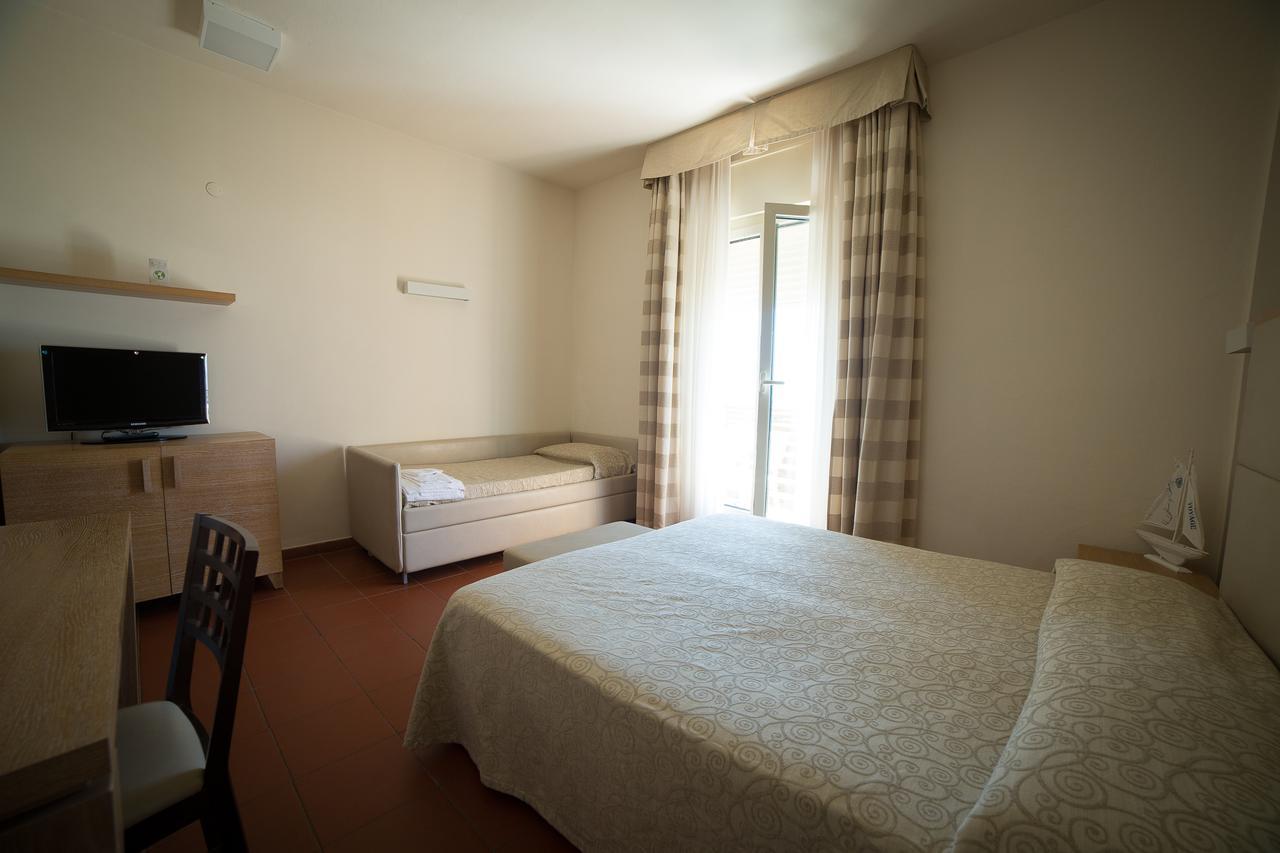 Hotel Miramare Castiglione della Pescaia Esterno foto